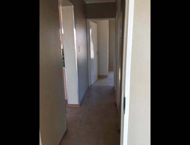 3 BEDROOM TOWNHOUSE FOR SALE IN ERAND GARDENS